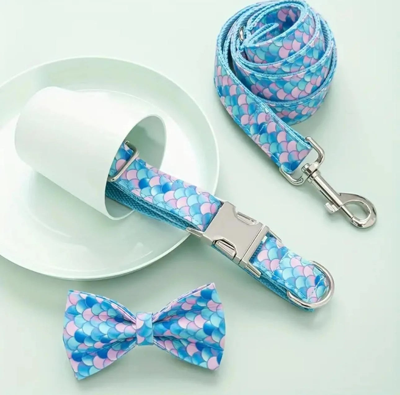Ocean Dreams Mermaid Bow Collar and Leash
